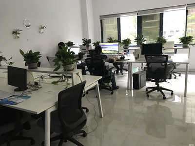 南京左支右商務(wù)信息咨詢